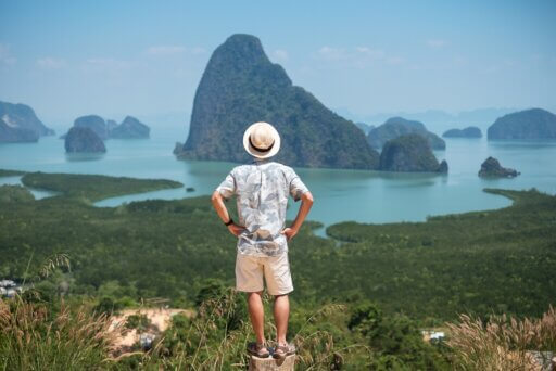 Mann auf Thailandreise