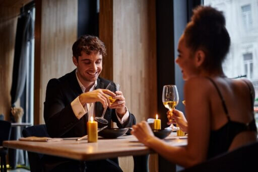 Paar beim Dating