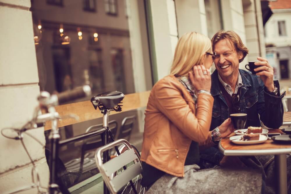 Paar im Cafe